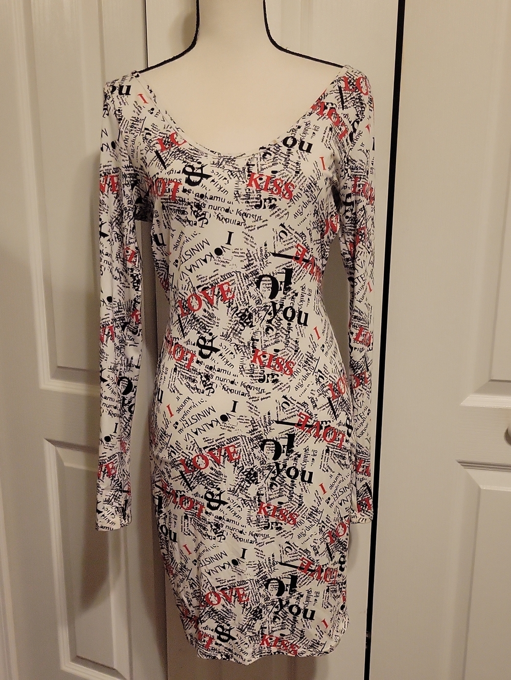 White Text-Print Long Sleeve Bodycon Dress Med